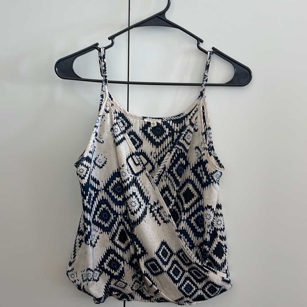 En Crème blue & white tank top